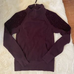 Lulu Lemon Sweatshirt